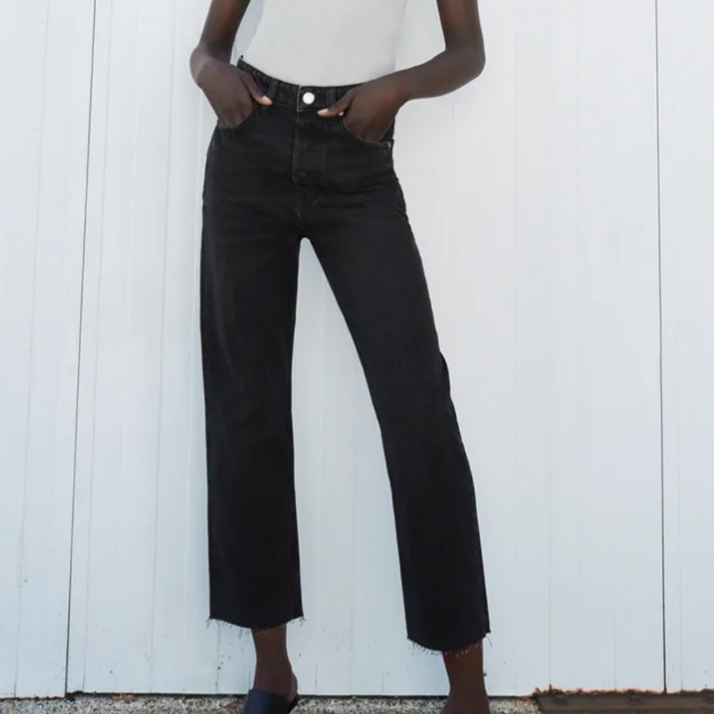 ZARA US10 *light wash* HI-RISE STRAIGHT LEG JEANS